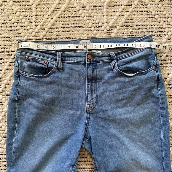 {j.crew} Slim Boyfriend High Rise Light Wash Jeans - Picture 5 of 10